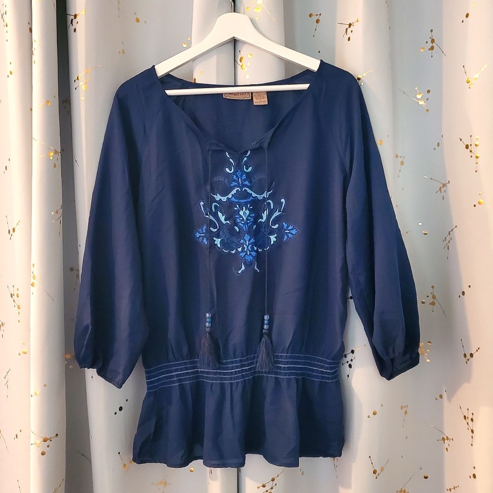 Art & Soul Embroidered Boho Top